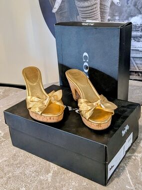 Coach Y2K Karen Leather Platform Sandals